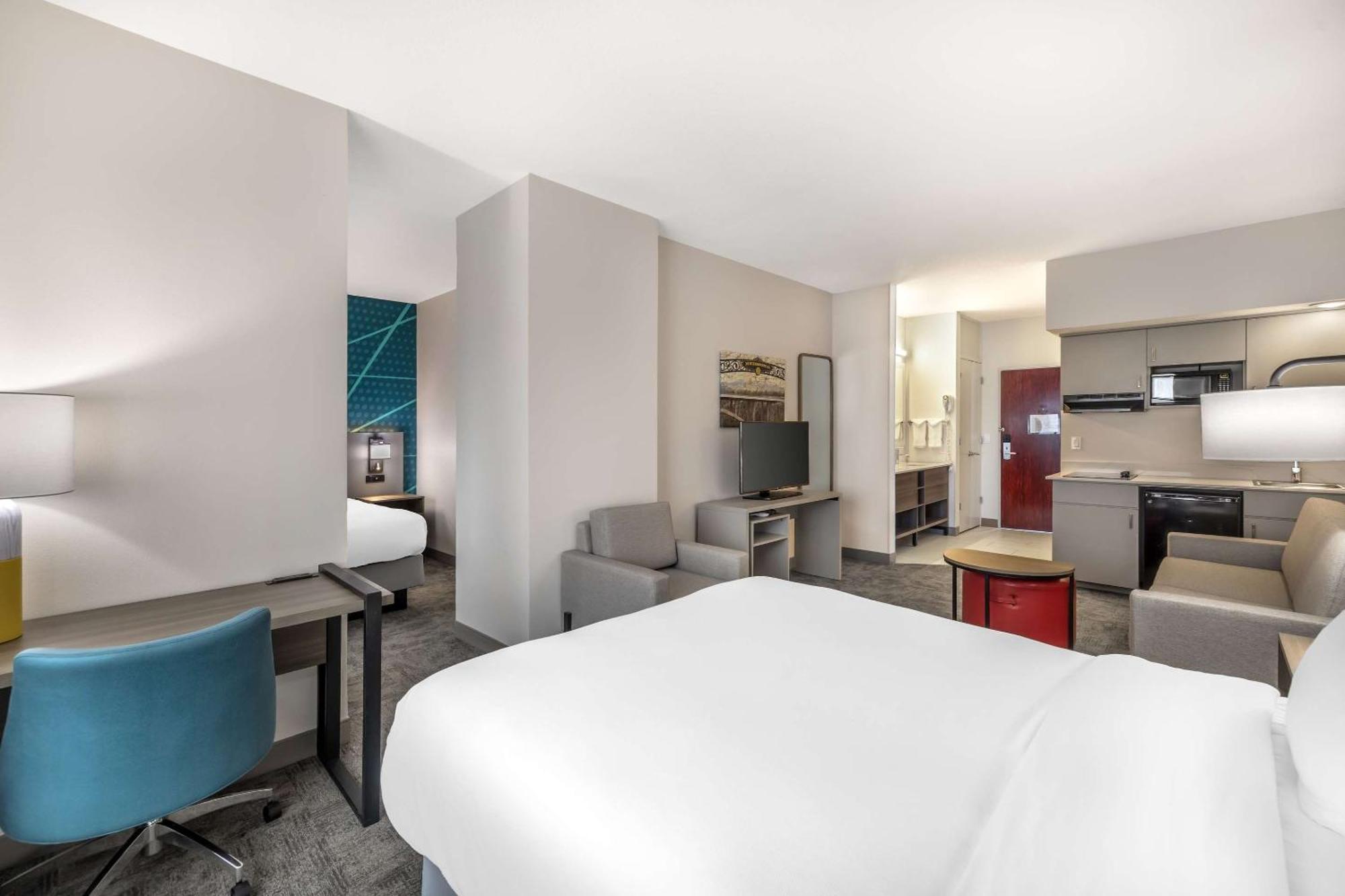 Comfort Suites Redmond Airport Zewnętrze zdjęcie